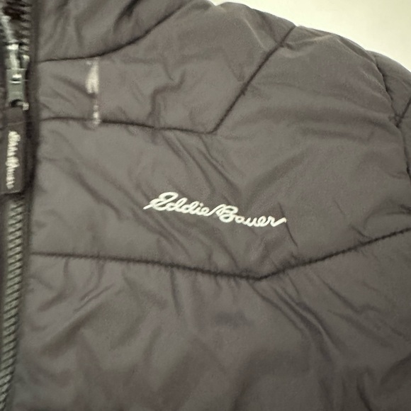 Eddie Bauer size small boys reversible black camo coat - Picture 3 of 8